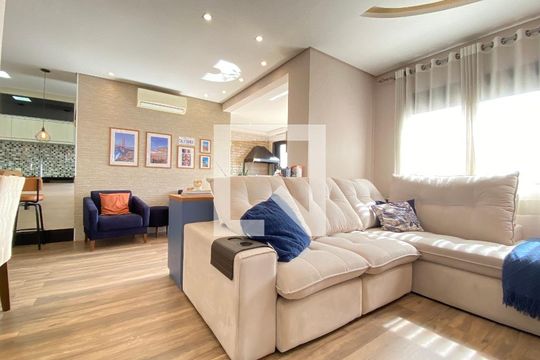 Sala de apartamento para alugar com 2 quartos, 78m² em Continental, Osasco
