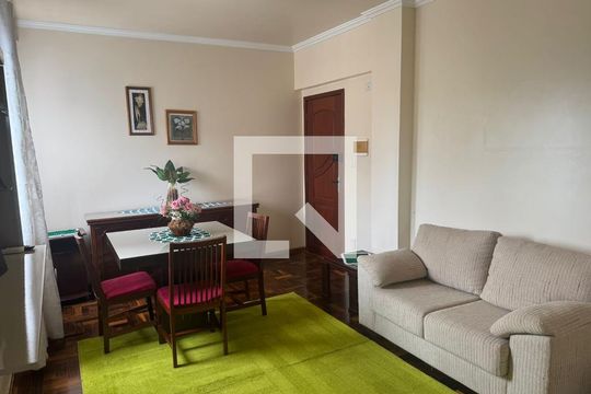 Sala de apartamento para alugar com 2 quartos, 75m² em Centro, Pelotas