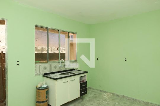 Sala/Cozinha de casa para alugar com 1 quarto, 35m² em Vila Iolanda Ii, São Paulo