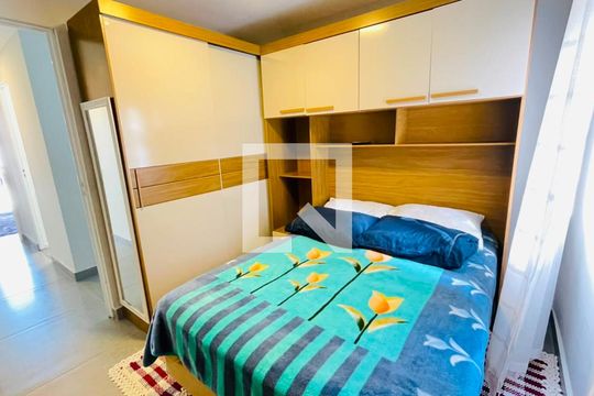 Quarto  de casa de condomínio para alugar com 2 quartos, 49m² em Bairro Jardim Nossa Senhora das Graças, Cotia