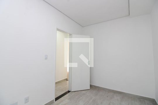 Quarto 2 de casa de condomínio para alugar com 2 quartos, 50m² em Vila Marieta, São Paulo