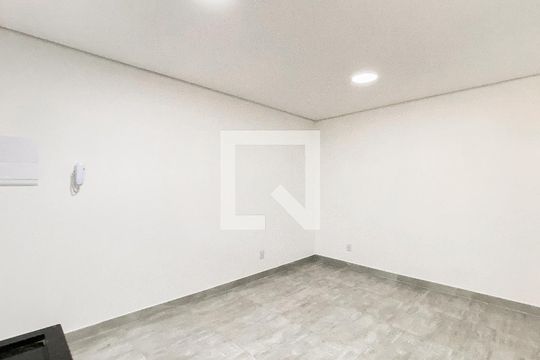 Sala/cozinha  de casa de condomínio para alugar com 2 quartos, 60m² em Vila Marieta, São Paulo
