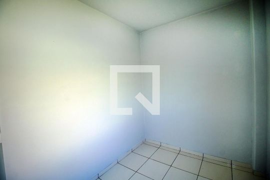 Quarto 2 de apartamento para alugar com 2 quartos, 50m² em Irajá, Rio de Janeiro