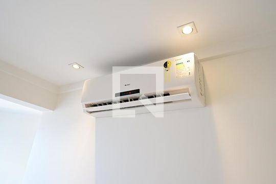 Sala de apartamento para alugar com 2 quartos, 68m² em Setor Bueno, Goiânia