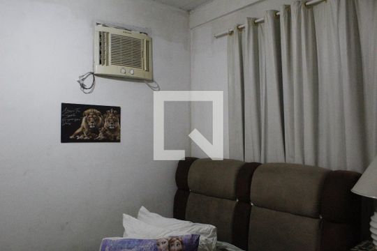 Quarto 1 de casa para alugar com 7 quartos, 160m² em Taquara, Rio de Janeiro