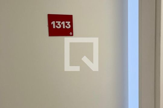 Porta de entrada de kitnet/studio para alugar com 1 quarto, 17m² em Freguesia do Ó, São Paulo