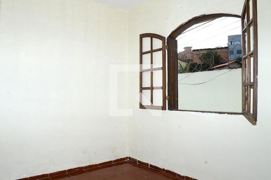 Quarto 1 de casa para alugar com 3 quartos, 355m² em Ouro Minas, Belo Horizonte