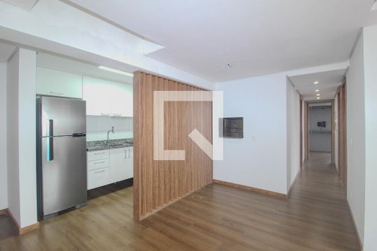 Sala de apartamento para alugar com 3 quartos, 83m² em Tristeza, Porto Alegre