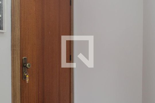 Sala de apartamento para alugar com 3 quartos, 83m² em Tristeza, Porto Alegre