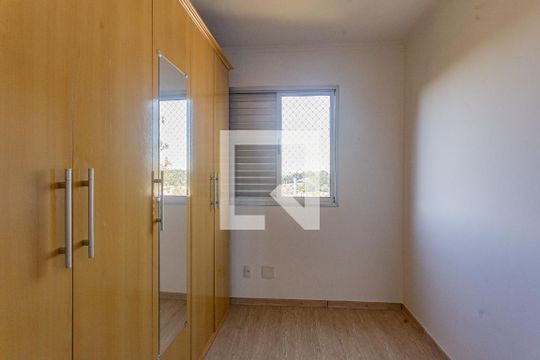 Quarto 1 de apartamento para alugar com 2 quartos, 48m² em Vila Liviero, São Paulo
