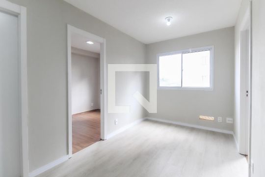 Sala de apartamento à venda com 2 quartos, 34m² em Guaianases, São Paulo