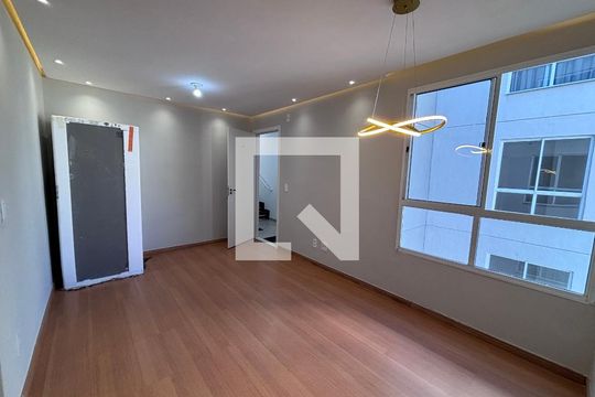 Sala de apartamento para alugar com 2 quartos, 44m² em Recreio, Rio de Janeiro