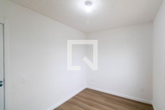 Quarto 1 de apartamento para alugar com 2 quartos, 40m² em Inhoaíba, Rio de Janeiro