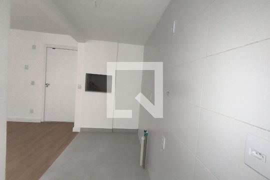 Sala/cozinha de apartamento para alugar com 2 quartos, 51m² em Jardim Sabará, Porto Alegre