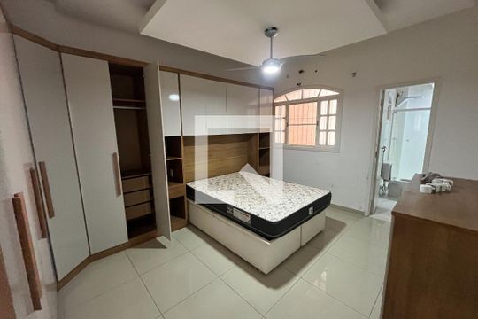 Quarto 2 de casa à venda com 3 quartos, 220m² em Jardim Guanabara, Rio de Janeiro
