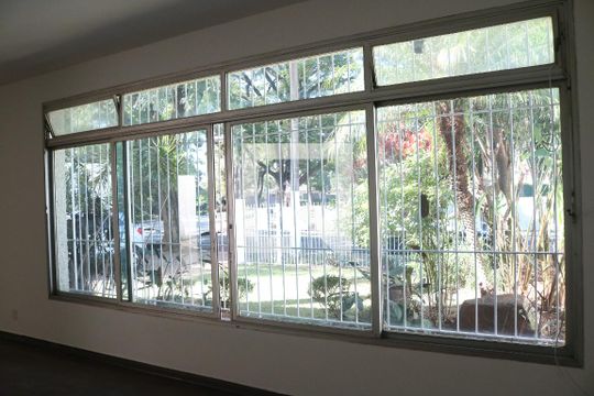 Sala de casa para alugar com 8 quartos, 387m² em Alto da Lapa, São Paulo