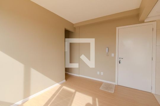 Sala de apartamento para alugar com 3 quartos, 53m² em Cavalhada, Porto Alegre