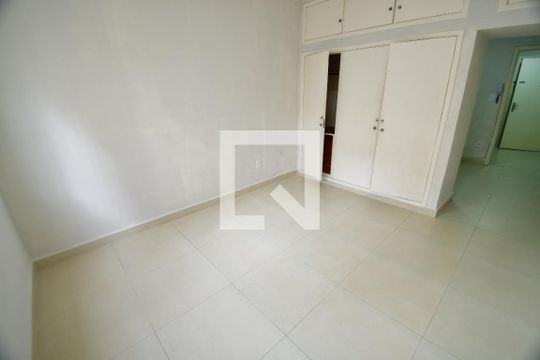 Quarto de apartamento à venda com 1 quarto, 38m² em Centro, Campinas