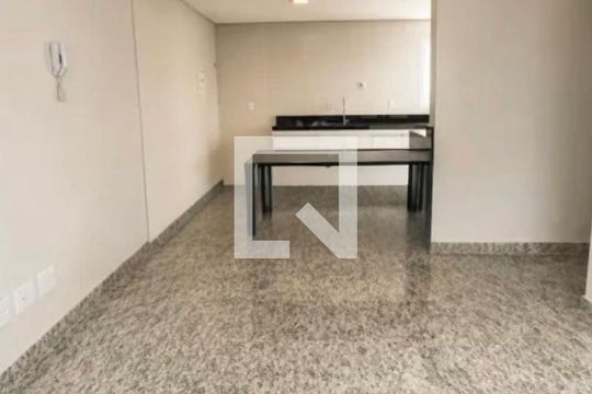 Apartamento à venda com 2 quartos, 60m² em Anchieta, Belo Horizonte