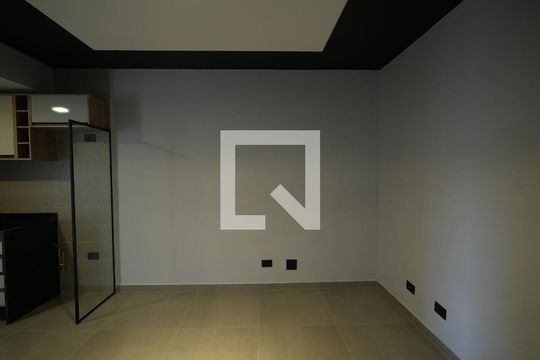 Sala de apartamento à venda com 2 quartos, 46m² em Vila Scarpelli, Santo André