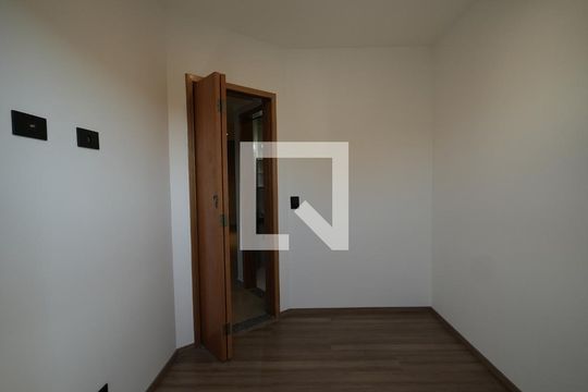 Quarto 1 de apartamento à venda com 2 quartos, 46m² em Vila Scarpelli, Santo André