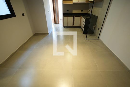 Sala de apartamento à venda com 2 quartos, 46m² em Vila Scarpelli, Santo André