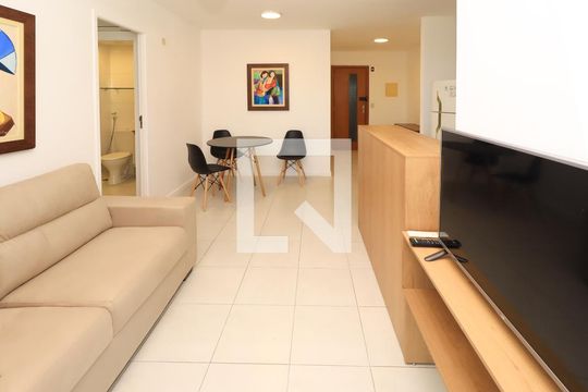 Sala de apartamento para alugar com 1 quarto, 54m² em Caminho das Árvores, Salvador