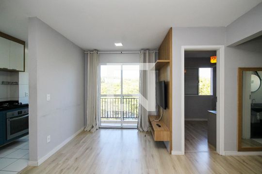 Sala de apartamento para alugar com 2 quartos, 50m² em Bairro do Maranhao, Cotia