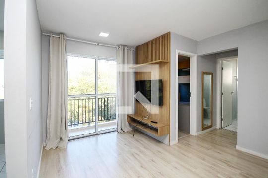 Sala de apartamento para alugar com 2 quartos, 50m² em Bairro do Maranhao, Cotia