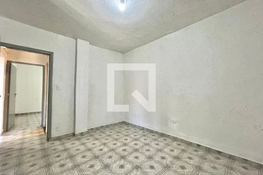 Suite de casa para alugar com 2 quartos, 78m² em Jardim Oriental, São Paulo