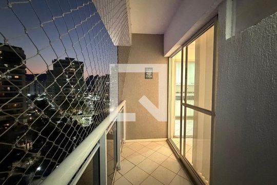 Sala - Varanda de apartamento para alugar com 2 quartos, 70m² em Jacarepaguá, Rio de Janeiro