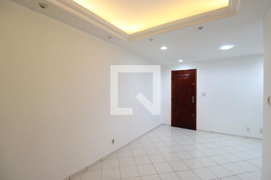 Sala de apartamento para alugar com 2 quartos, 70m² em Jacarepaguá, Rio de Janeiro