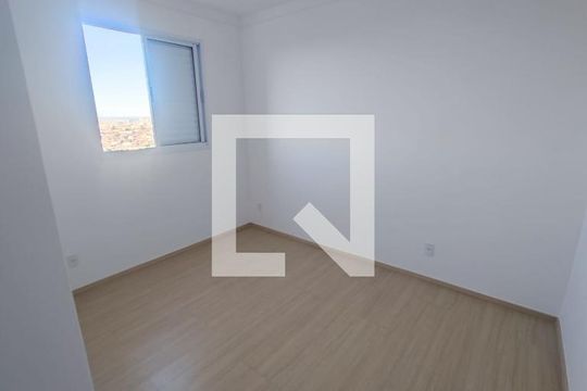 Quarto de apartamento para alugar com 2 quartos, 53m² em Chácaras Reunidas São Jorge, Sorocaba