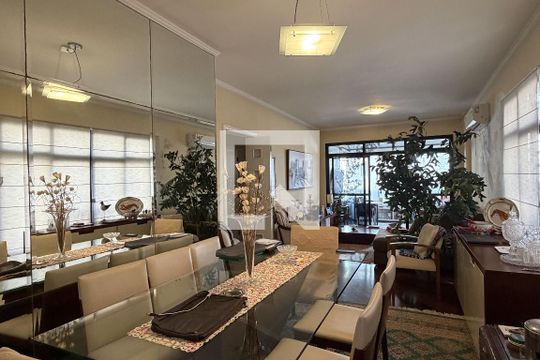 Apartamento para alugar com 3 quartos, 138m² em Ponta da Praia, Santos