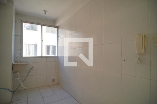 Cozinha/Área de serviço de apartamento para alugar com 3 quartos, 58m² em Santos Dumont, São Leopoldo