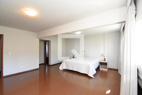 Suíte de apartamento à venda com 3 quartos, 271m² em Batel, Curitiba