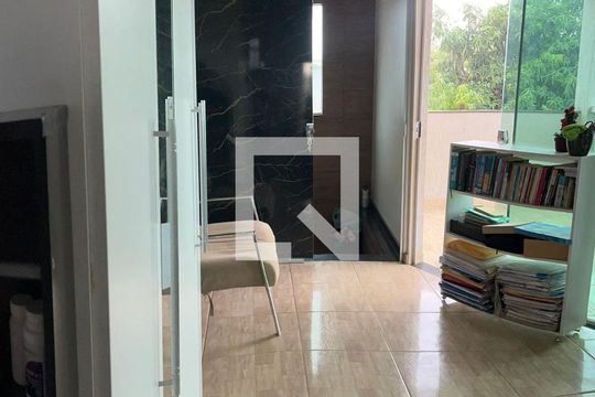 Quarto de casa de condomínio à venda com 4 quartos, 300m² em Setor Habitacional Arniqueira, Brasília