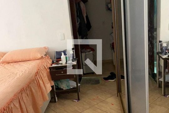 Quarto de casa de condomínio à venda com 4 quartos, 300m² em Setor Habitacional Arniqueira, Brasília