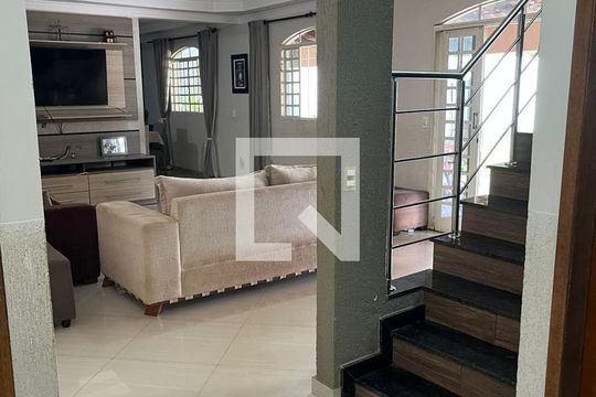 Sala de casa de condomínio à venda com 4 quartos, 300m² em Setor Habitacional Arniqueira, Brasília
