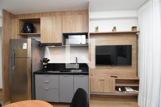Studio de kitnet/studio à venda com 1 quarto, 30m² em Centro, Curitiba