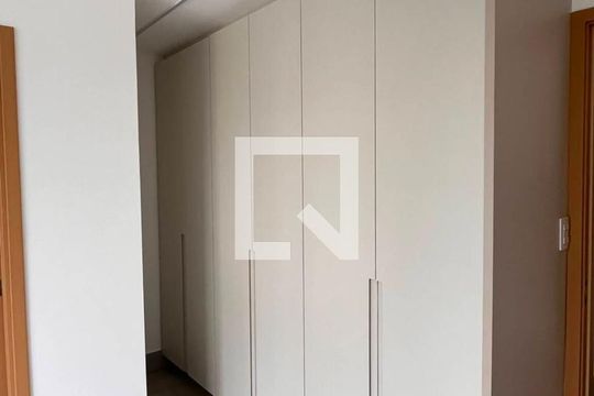 Quarto 2 de apartamento para alugar com 2 quartos, 75m² em Setor Bueno, Goiânia
