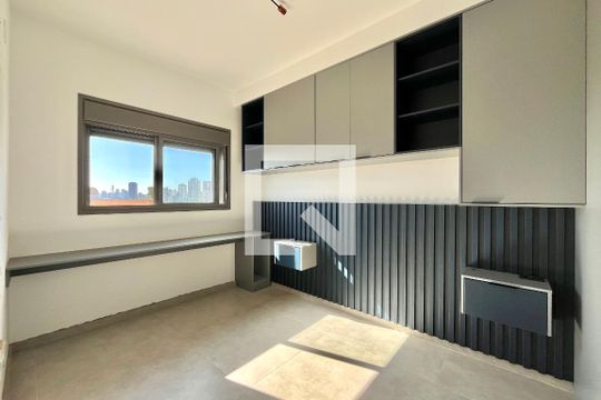 Sala/Quarto de kitnet/studio à venda com 1 quarto, 29m² em Jardim Prudência, São Paulo