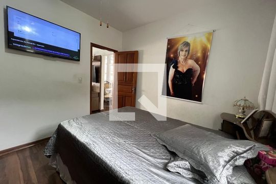 Quarto 1 de casa para alugar com 2 quartos, 70m² em Jardim de Ala, Juiz de Fora