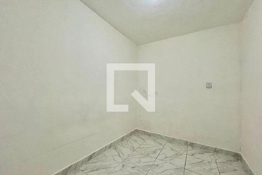 Quarto de casa para alugar com 1 quarto, 40m² em Vila Santa Catarina, São Paulo