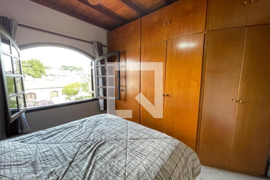 Suíte de casa à venda com 4 quartos, 124m² em Jardim Alvorada (zona Oeste), São Paulo
