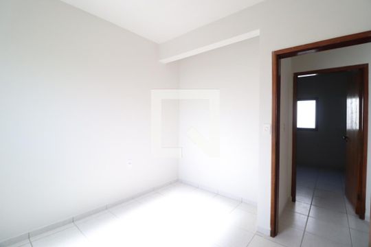 Quarto 2 de apartamento para alugar com 3 quartos, 89m² em Saraiva, Uberlândia