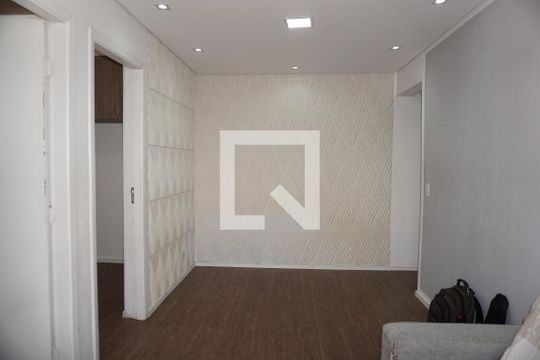 Sala de apartamento para alugar com 2 quartos, 50m² em Parque Pirajussara, Embu das Artes