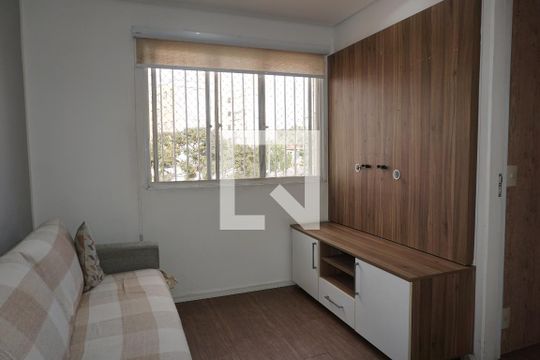 Sala de apartamento para alugar com 2 quartos, 50m² em Parque Pirajussara, Embu das Artes
