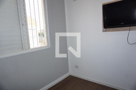 Quarto 1 de apartamento para alugar com 2 quartos, 50m² em Parque Pirajussara, Embu das Artes