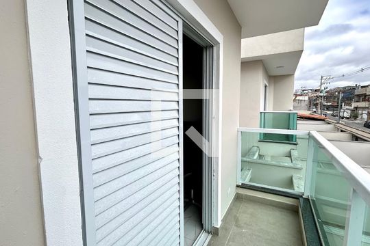 Sacada do quarto 1 de casa à venda com 3 quartos, 140m² em Vila Barros, Guarulhos
